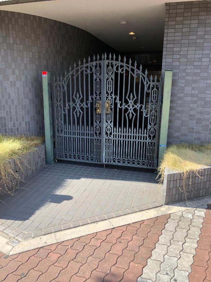 Goodstayhostel 大国町 Осака Экстерьер фото